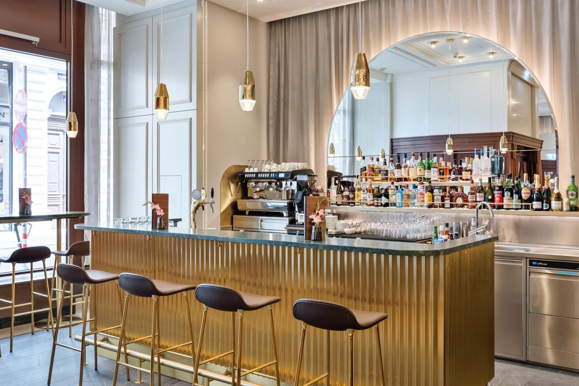 Astoria Vienna, Curio Collection By Hilton