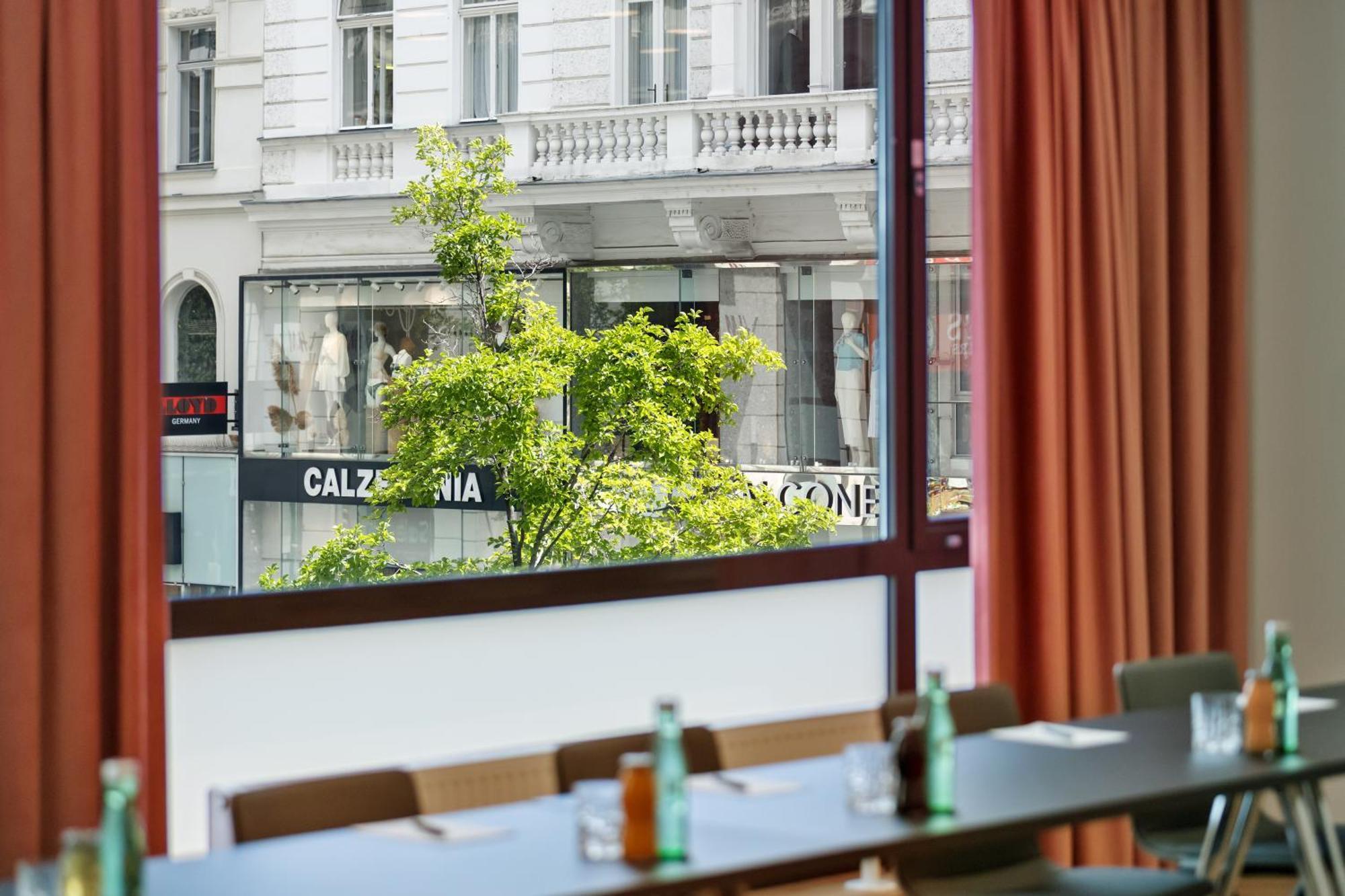 Astoria Vienna, Curio Collection By Hilton Hotel Wien
